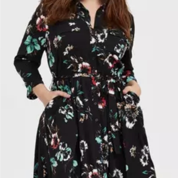 torrid Dresses & Skirts - Torrid Black Floral Midi Dress